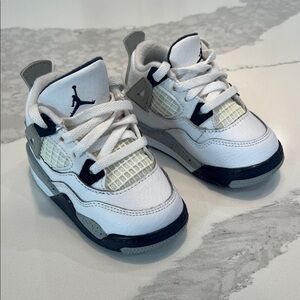 NEW Nike Air Jordan 4’s - Size 4C - Navy White and Gray Sneakers
